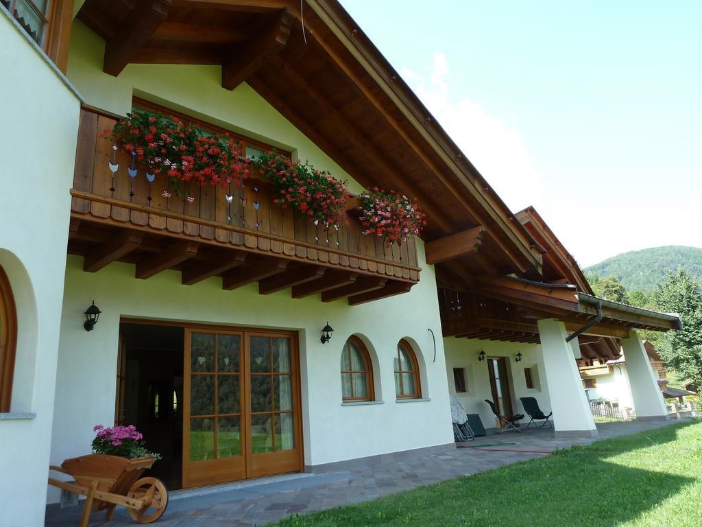 Agritur Cornasest Bed & Breakfast Breguzzo Eksteriør bilde
